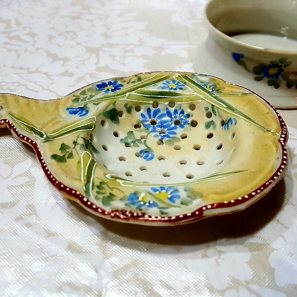 Vintage 1930's Nippon Tea Strainer - Picture 9 of 9